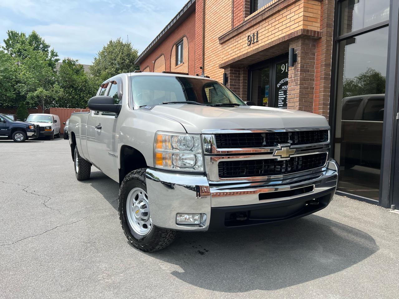 Chevrolet Silverado 2500HD Work Truck Ext. Cab Std. Box 4WD 2008