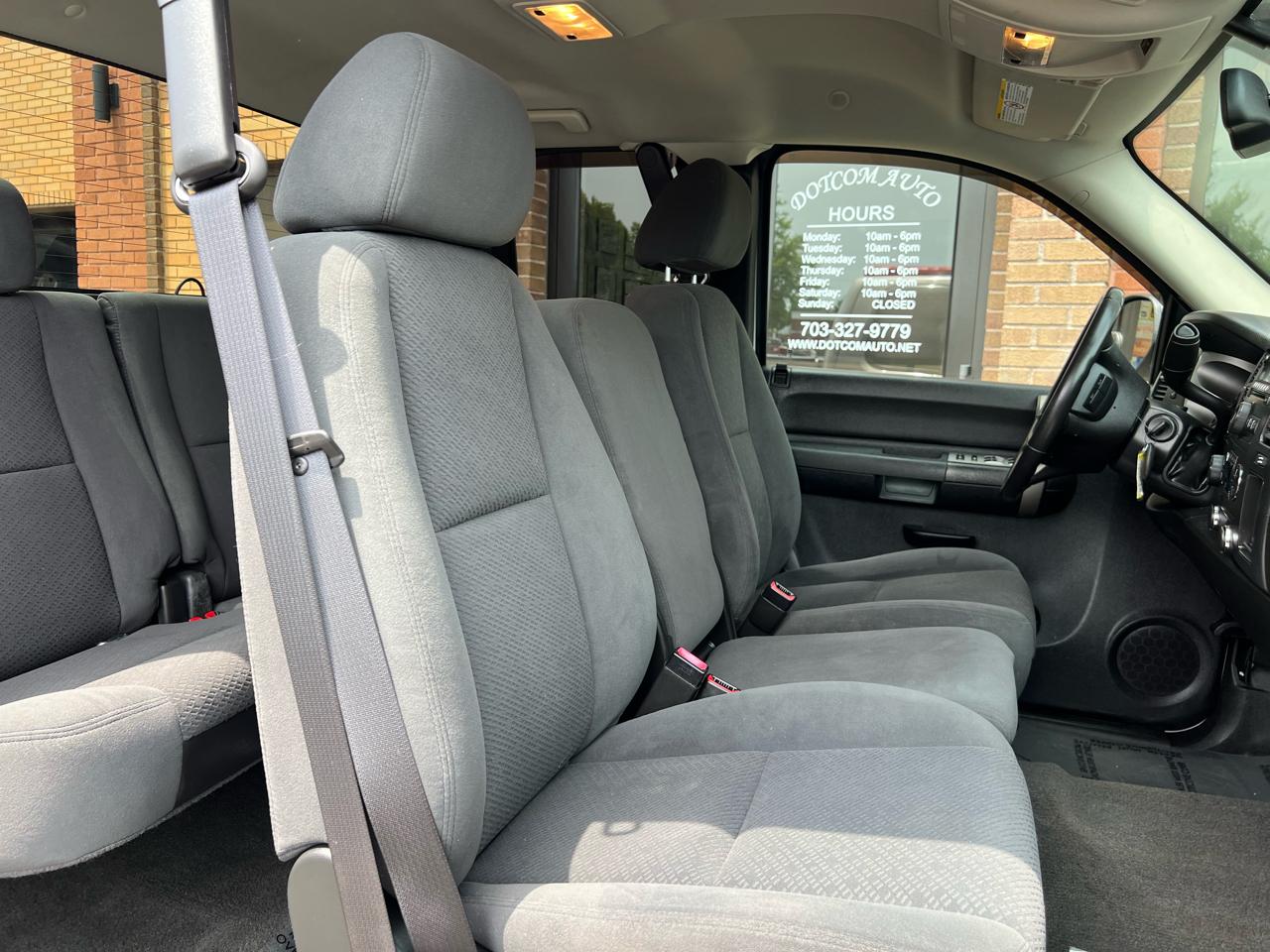 Chevrolet Silverado 2500HD Work Truck Ext. Cab Std. Box 4WD 2008