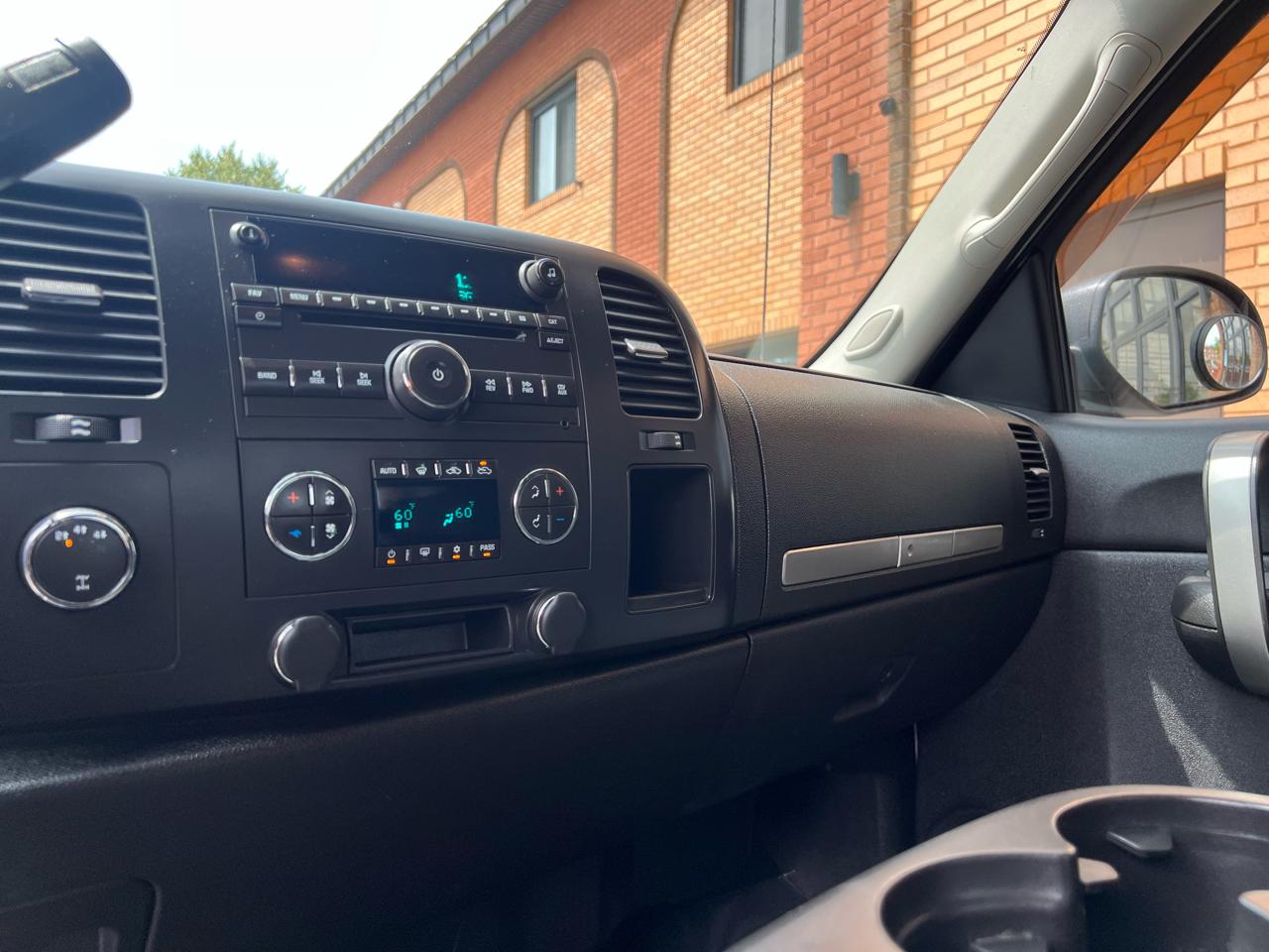 Chevrolet Silverado 2500HD Work Truck Ext. Cab Std. Box 4WD 2008