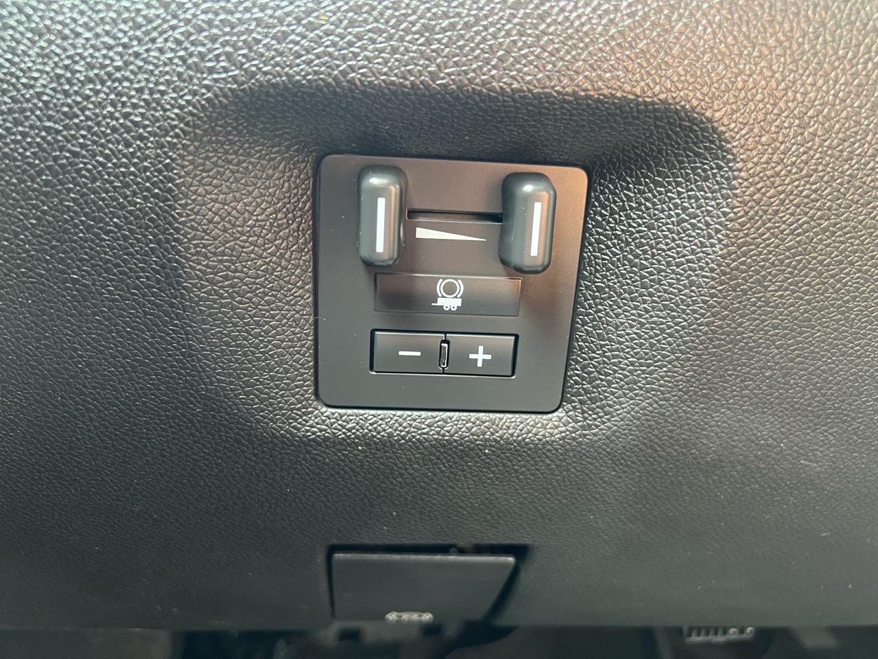 Chevrolet Silverado 2500HD Work Truck Ext. Cab Std. Box 4WD 2008