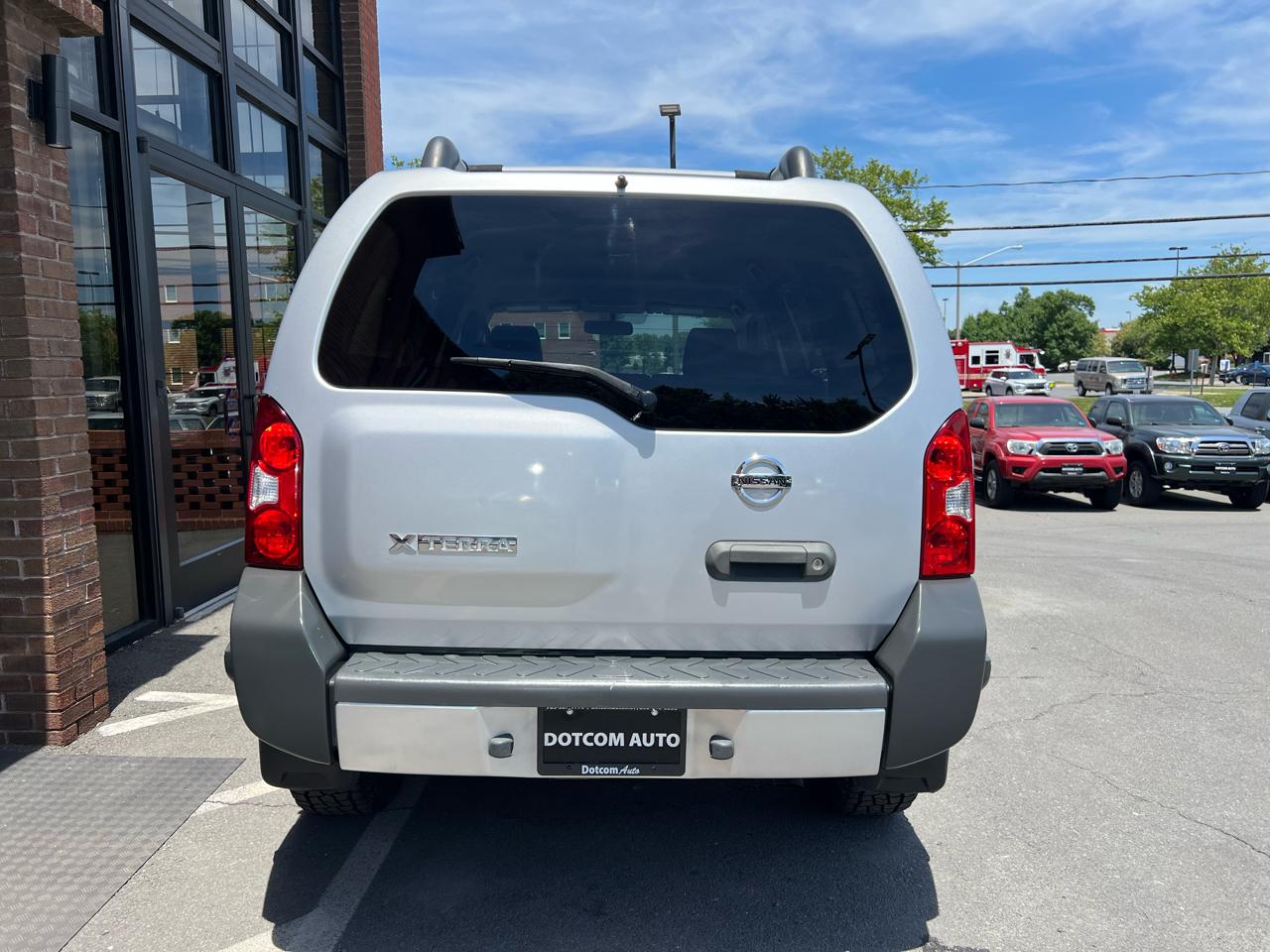Nissan Xterra X 4WD 2011