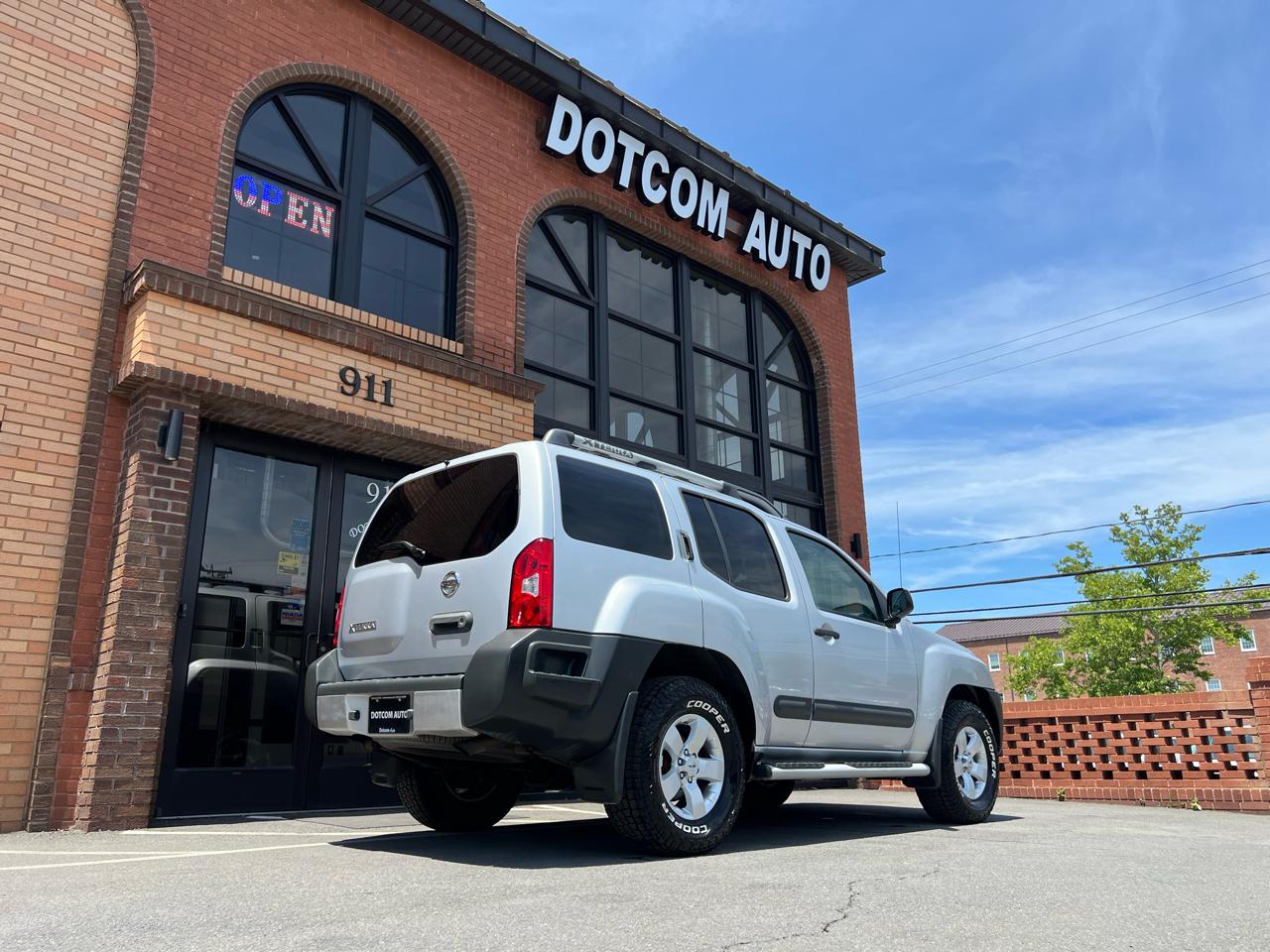 Nissan Xterra X 4WD 2011