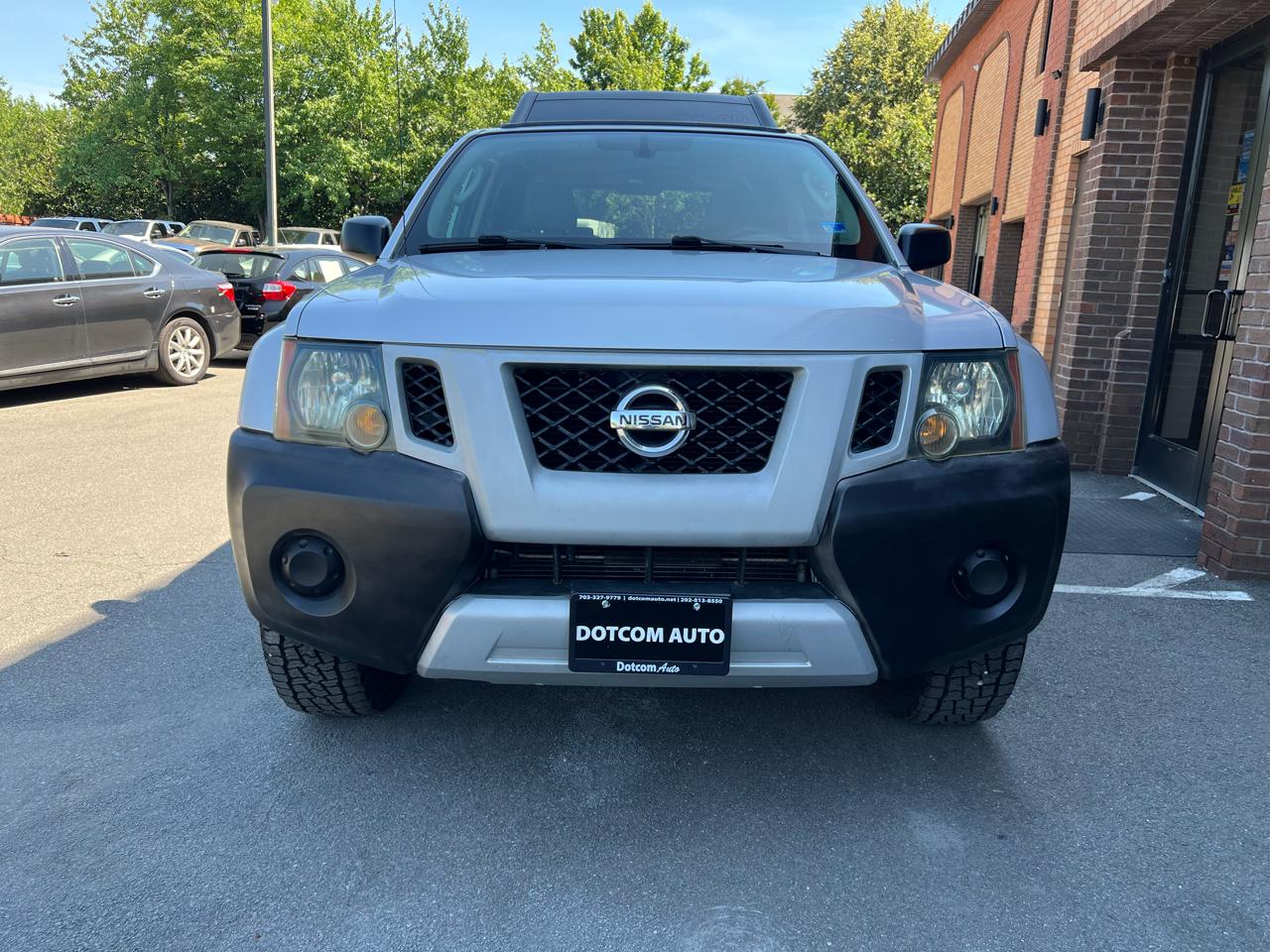 Nissan Xterra X 4WD 2011