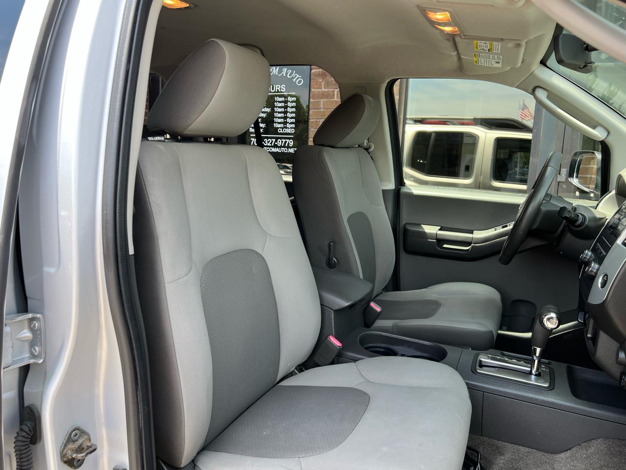 Nissan Xterra X 4WD 2011