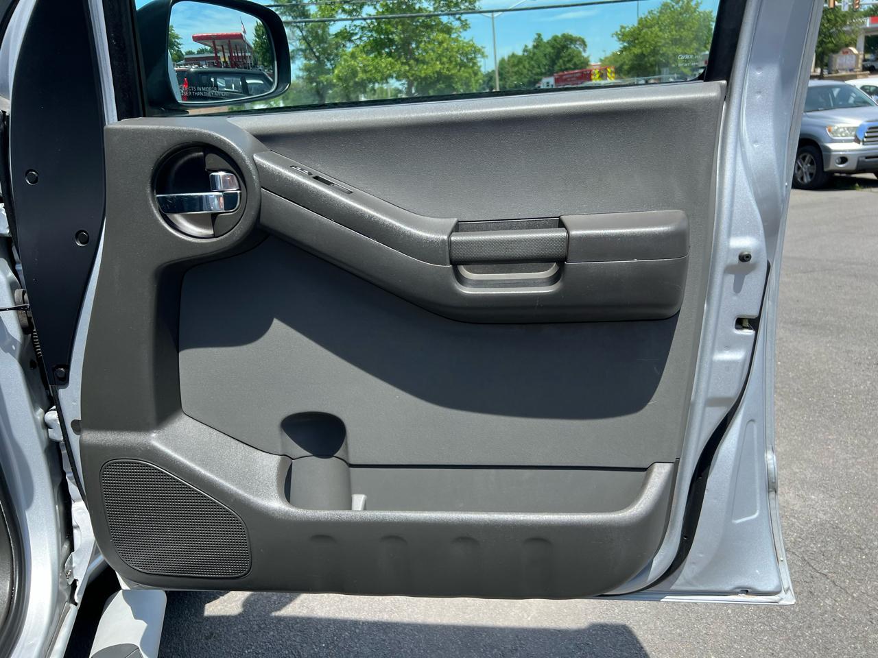Nissan Xterra X 4WD 2011