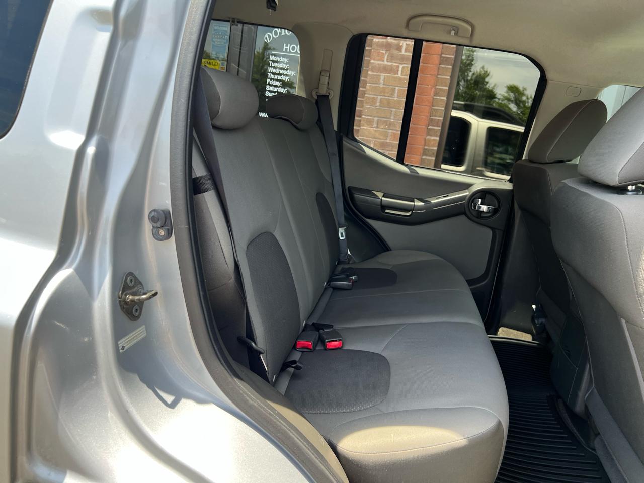 Nissan Xterra X 4WD 2011