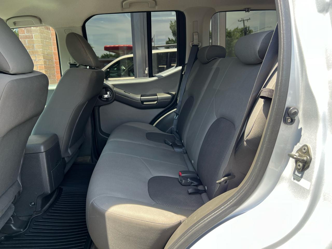Nissan Xterra X 4WD 2011
