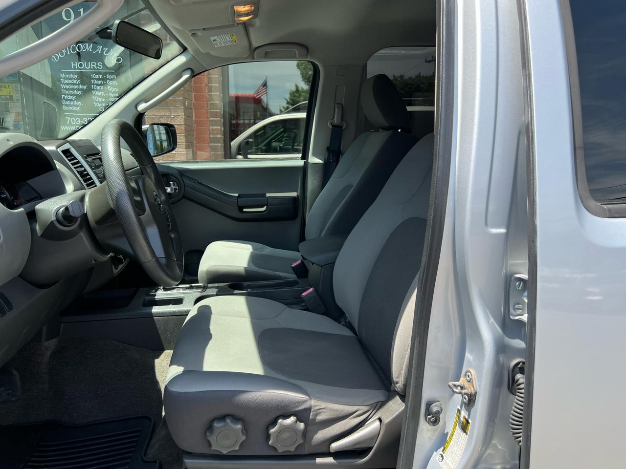 Nissan Xterra X 4WD 2011