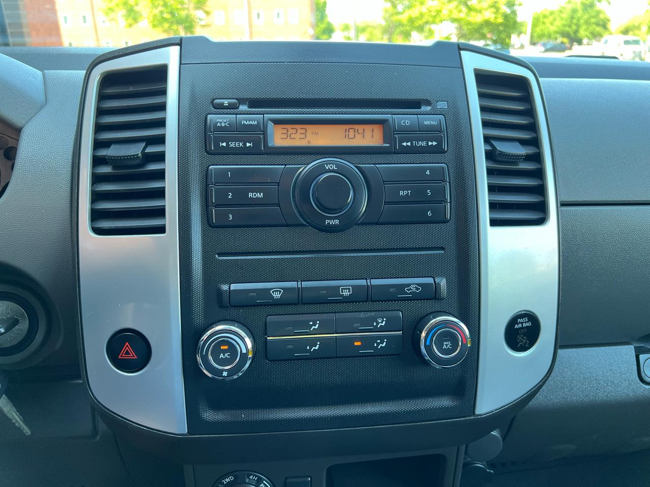 Nissan Xterra X 4WD 2011