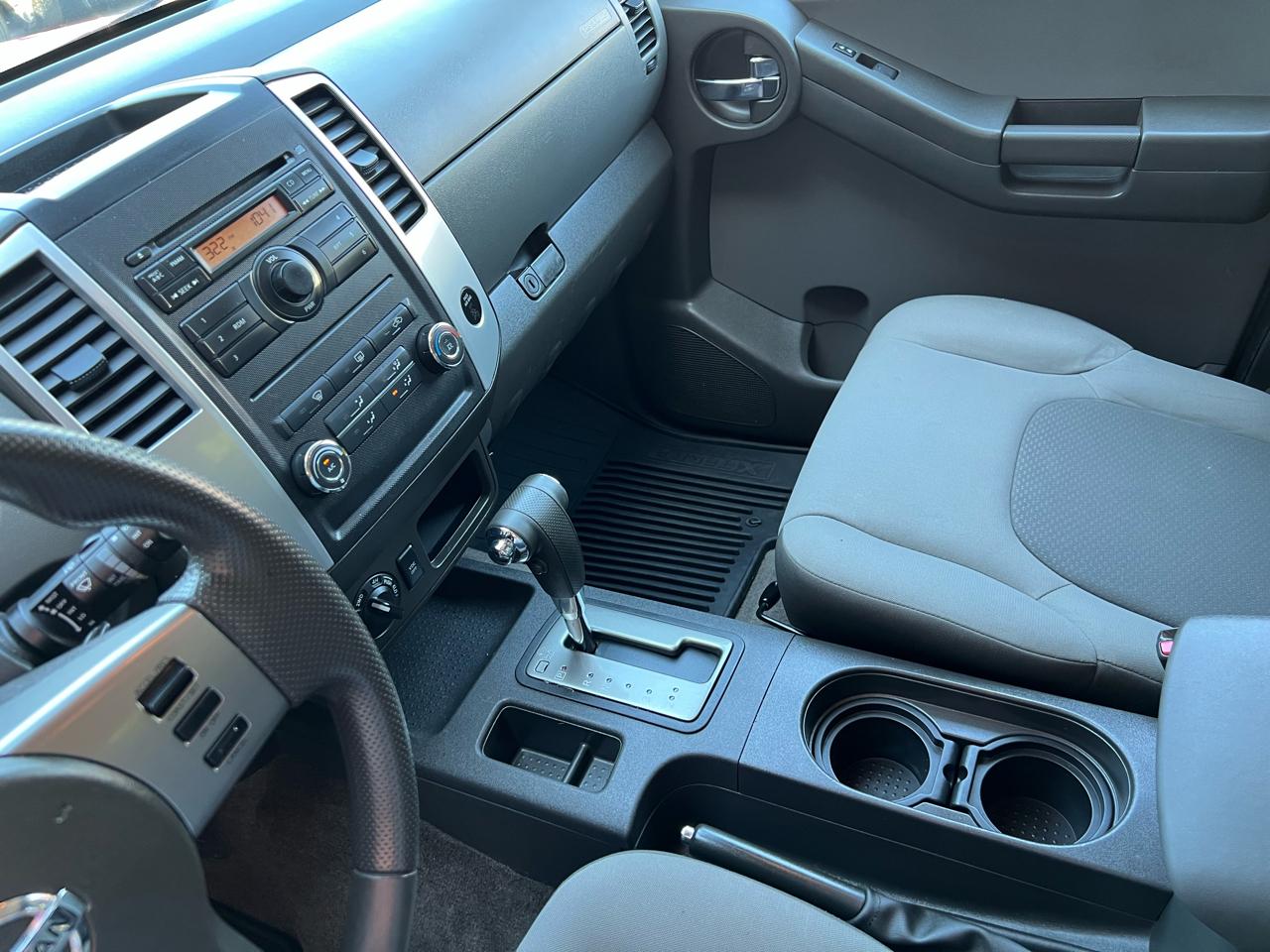 Nissan Xterra X 4WD 2011