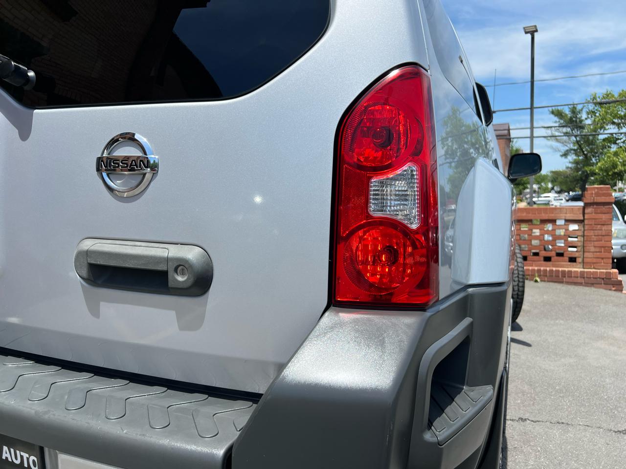Nissan Xterra X 4WD 2011