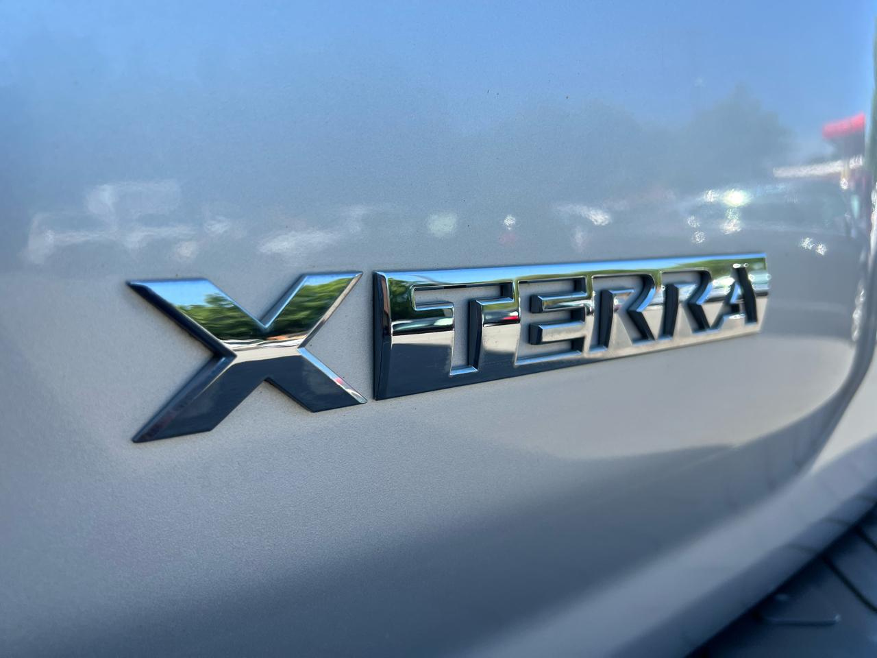 Nissan Xterra X 4WD 2011