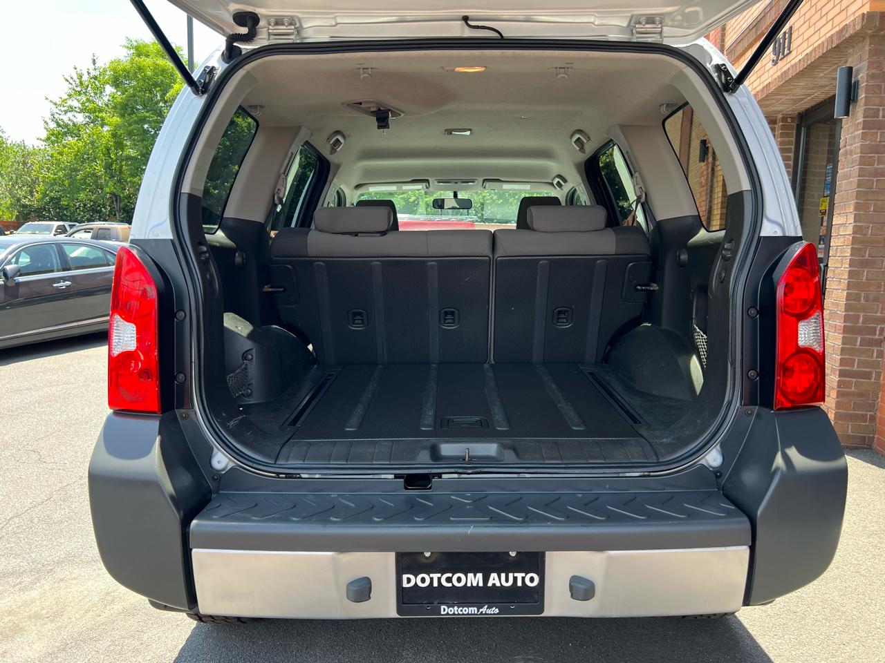 Nissan Xterra X 4WD 2011