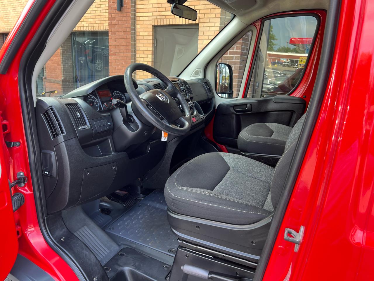 RAM Promaster 2500 High Roof Tradesman 136-in. WB 2017