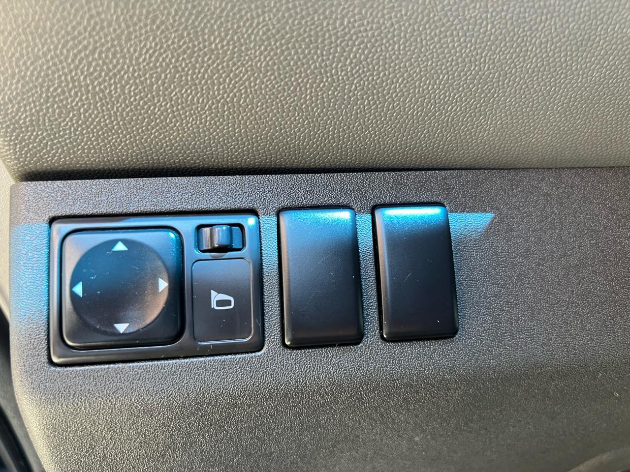 Nissan Xterra 4dr S 4WD V6 Auto 2006