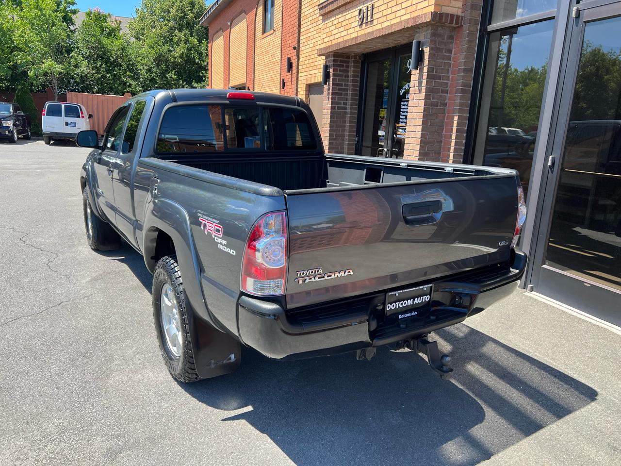 Toyota Tacoma Access Cab V6 4WD 2011