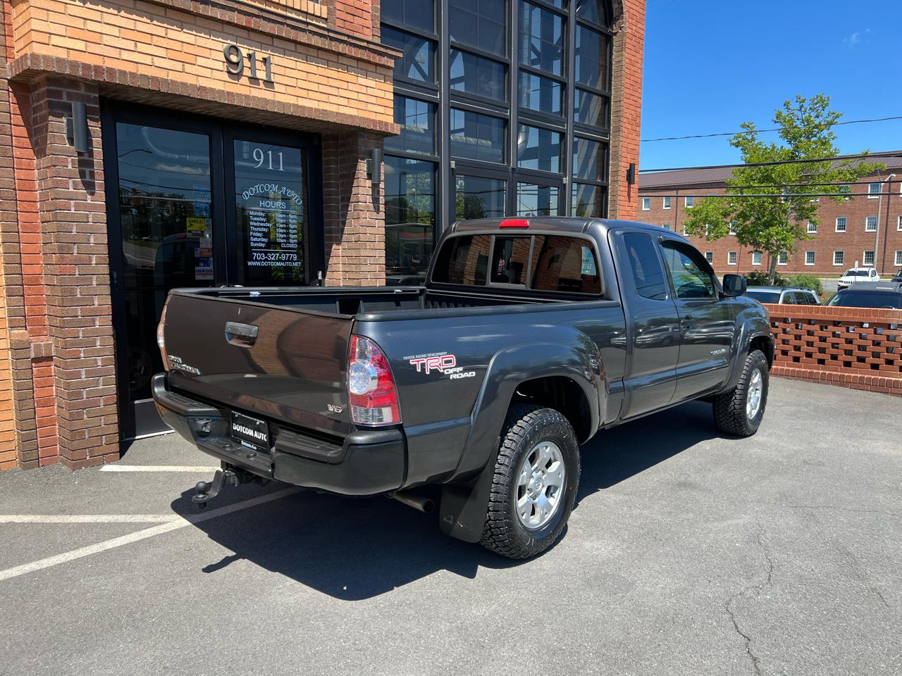 Toyota Tacoma Access Cab V6 4WD 2011