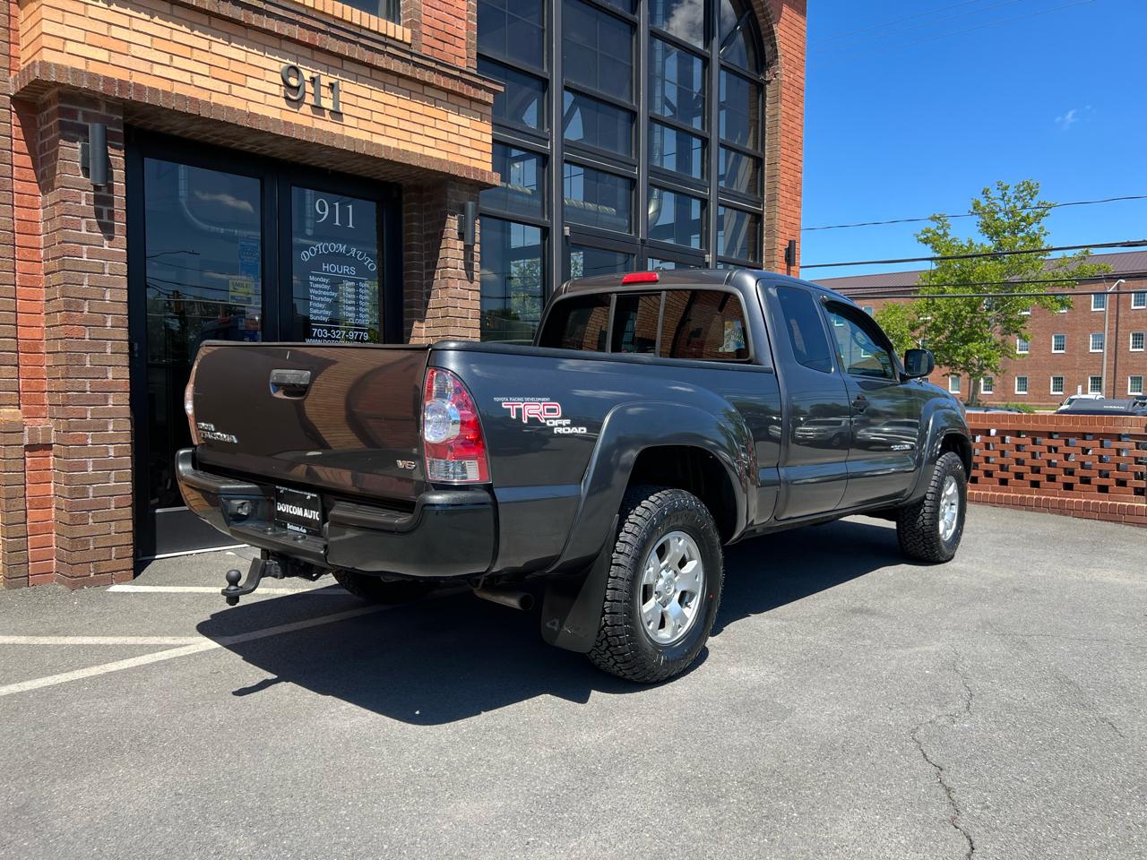 Toyota Tacoma Access Cab V6 4WD 2011