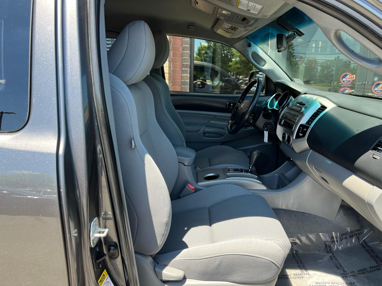 Toyota Tacoma Access Cab V6 4WD 2011