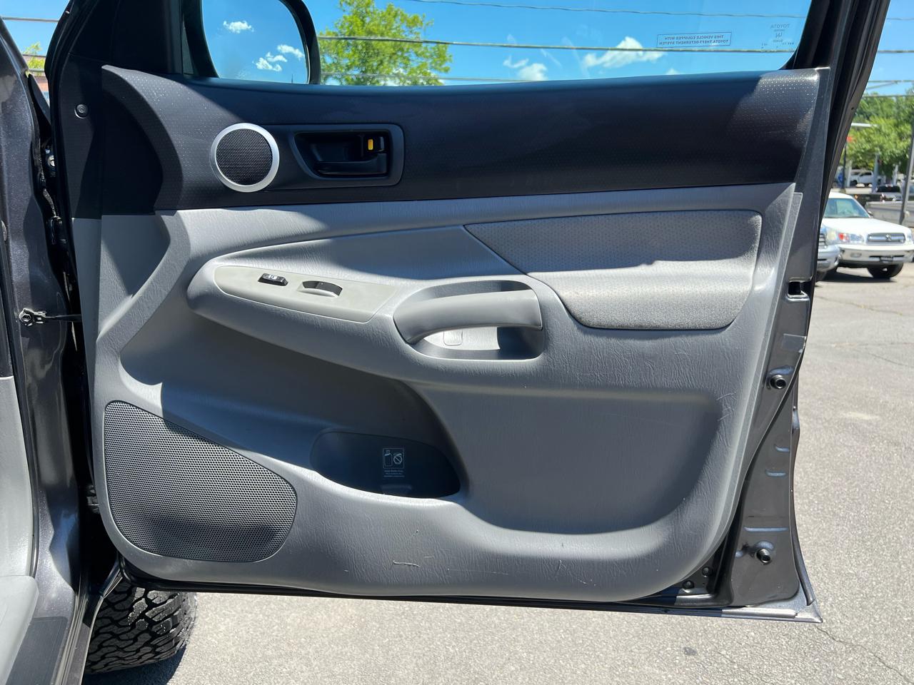 Toyota Tacoma Access Cab V6 4WD 2011