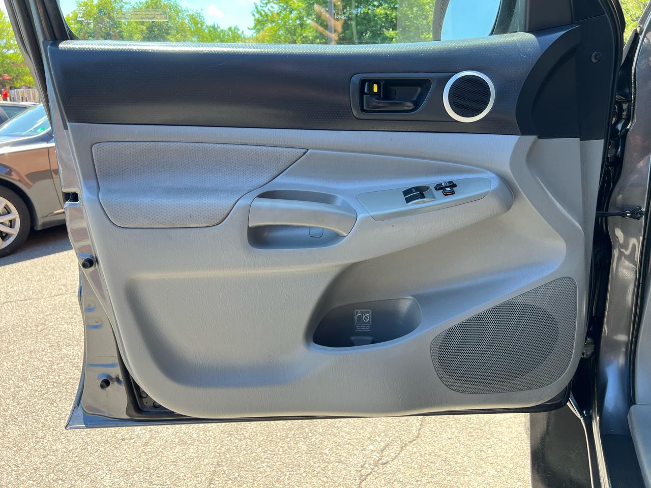 Toyota Tacoma Access Cab V6 4WD 2011
