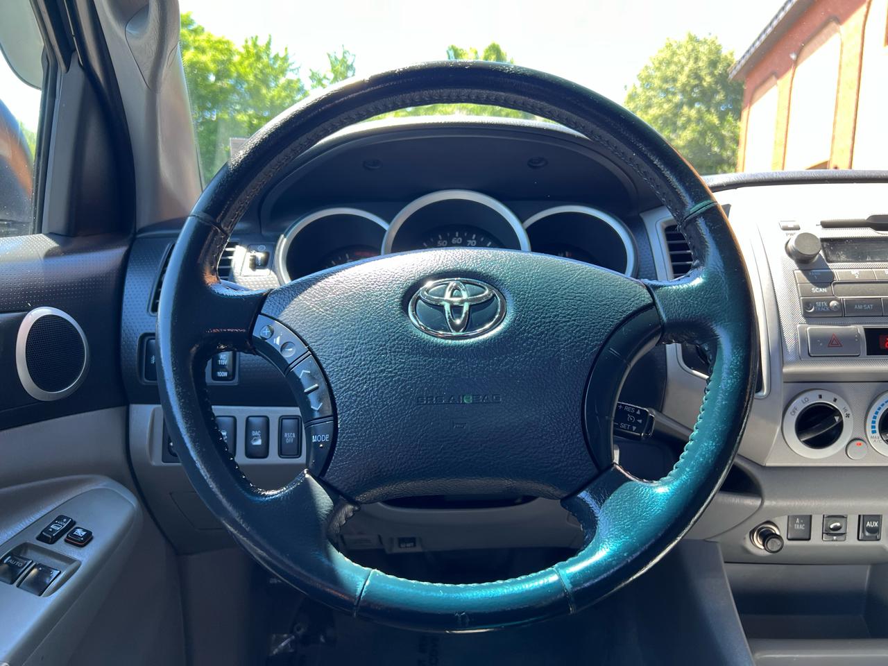 Toyota Tacoma Access Cab V6 4WD 2011