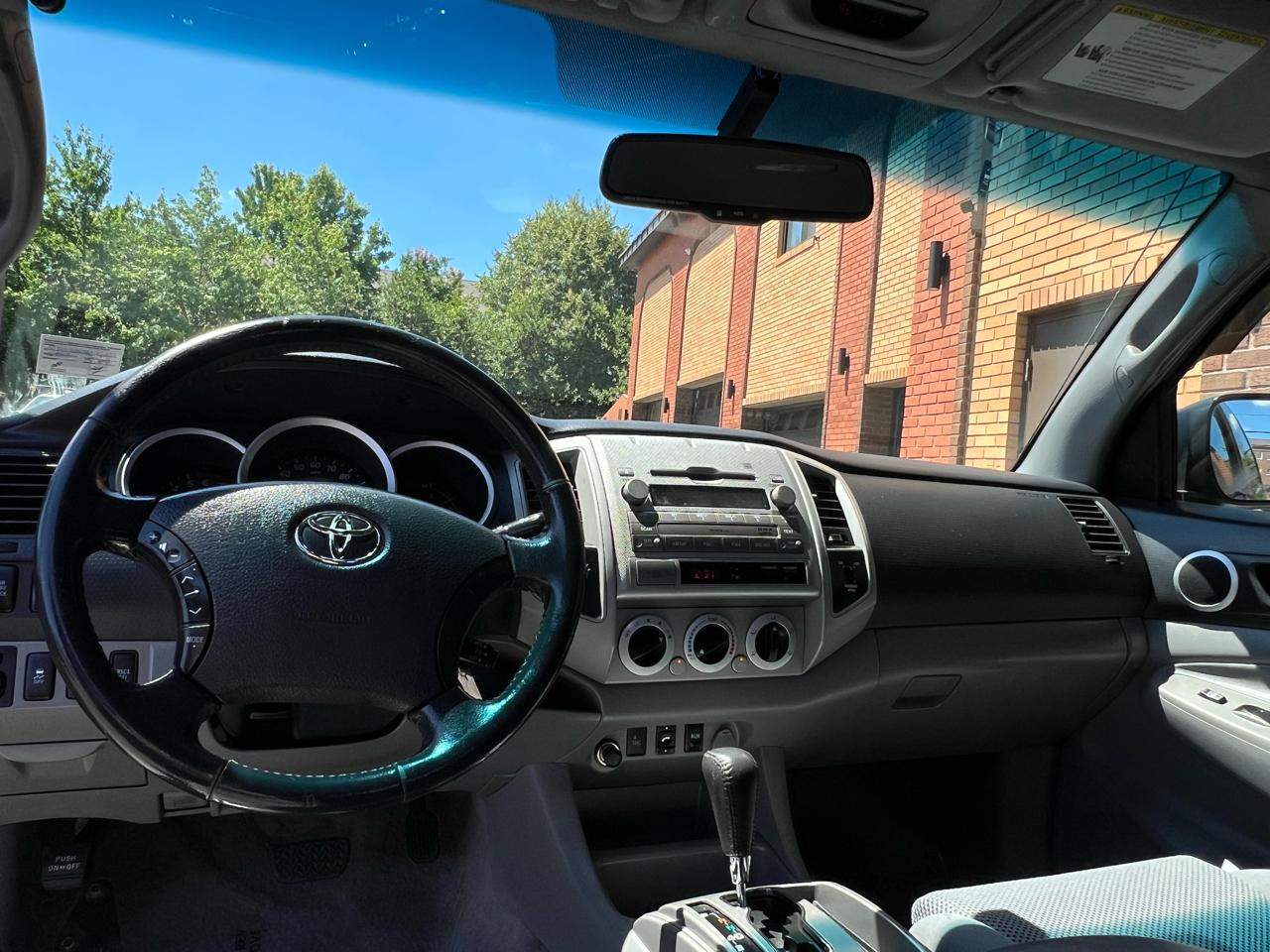 Toyota Tacoma Access Cab V6 4WD 2011
