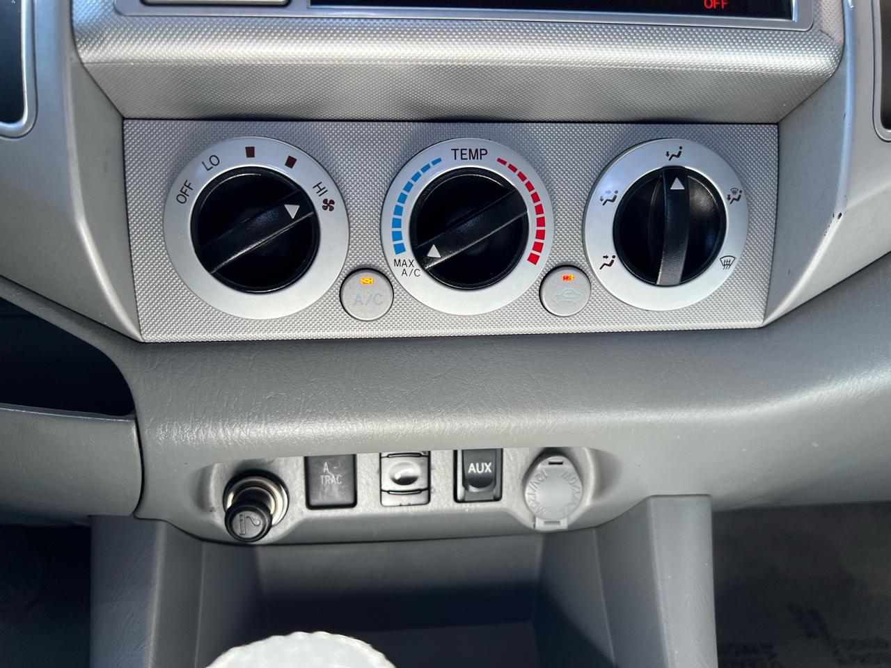 Toyota Tacoma Access Cab V6 4WD 2011