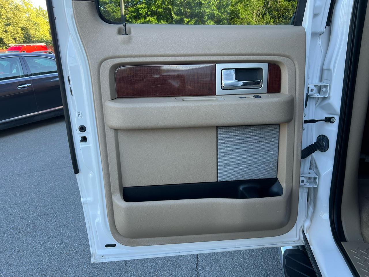 Ford F-150 Lariat SuperCrew 6.5-ft. Bed 4WD 2010
