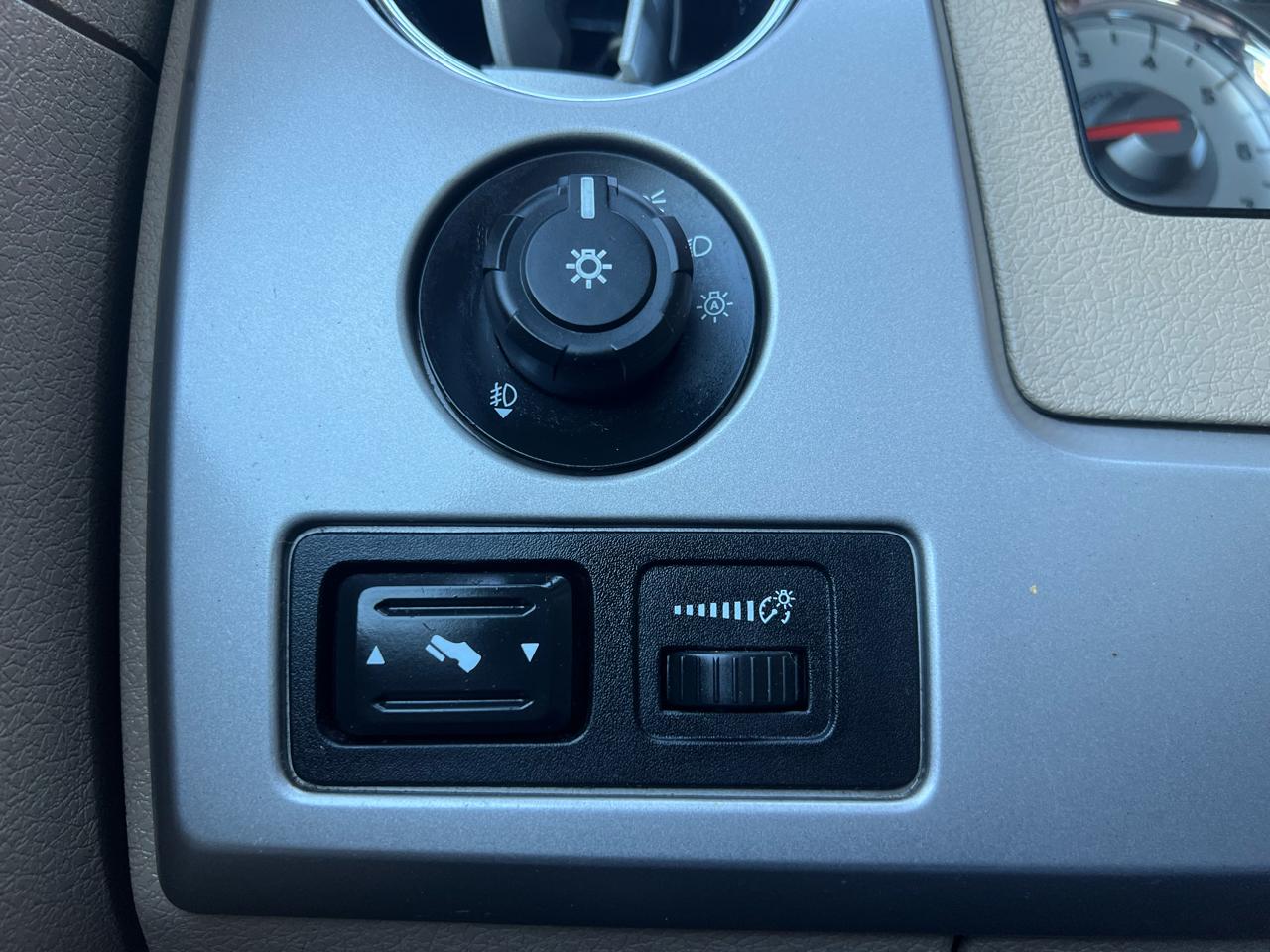 Ford F-150 Lariat SuperCrew 6.5-ft. Bed 4WD 2010