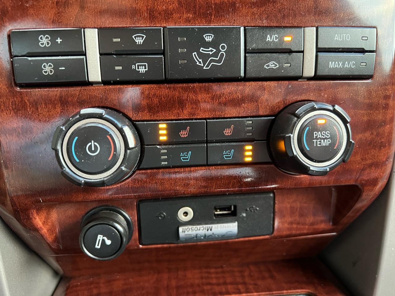 Ford F-150 Lariat SuperCrew 6.5-ft. Bed 4WD 2010