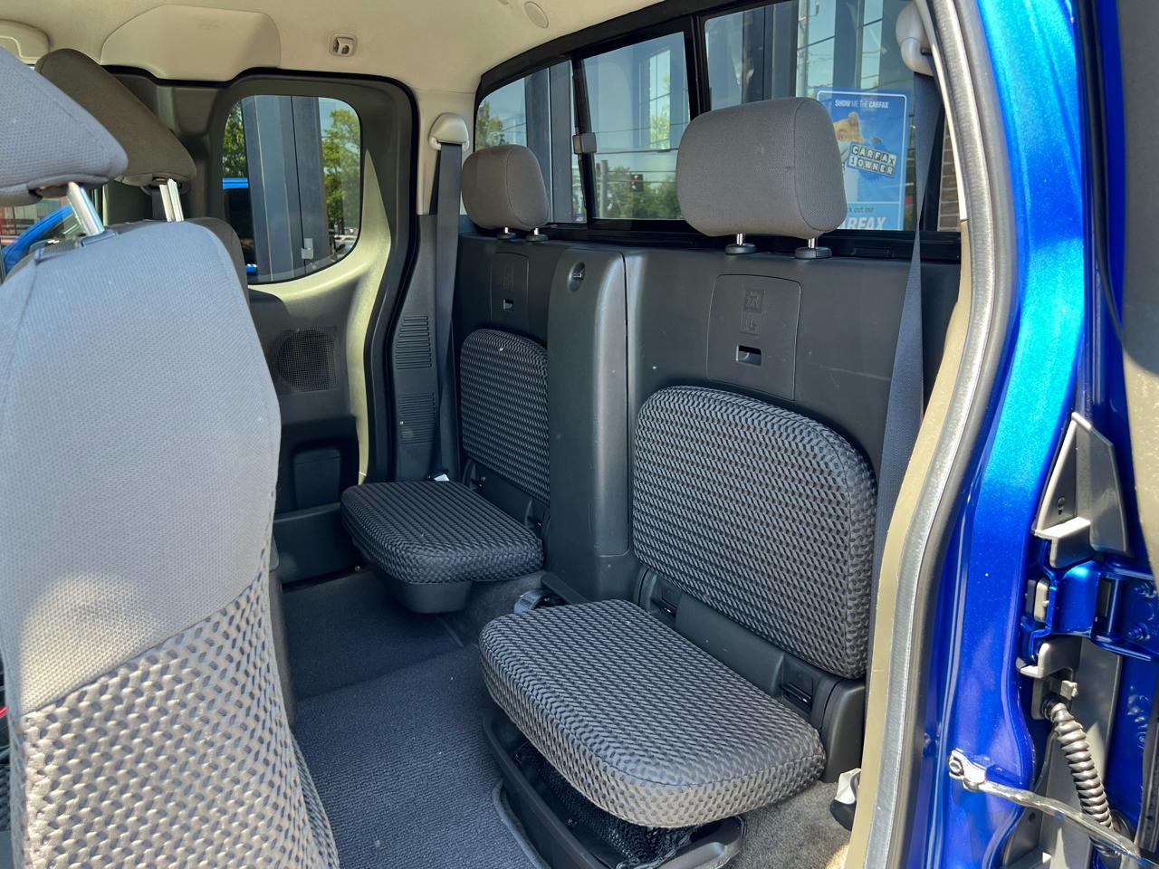 Nissan Frontier SV V6 King Cab 4WD 2012