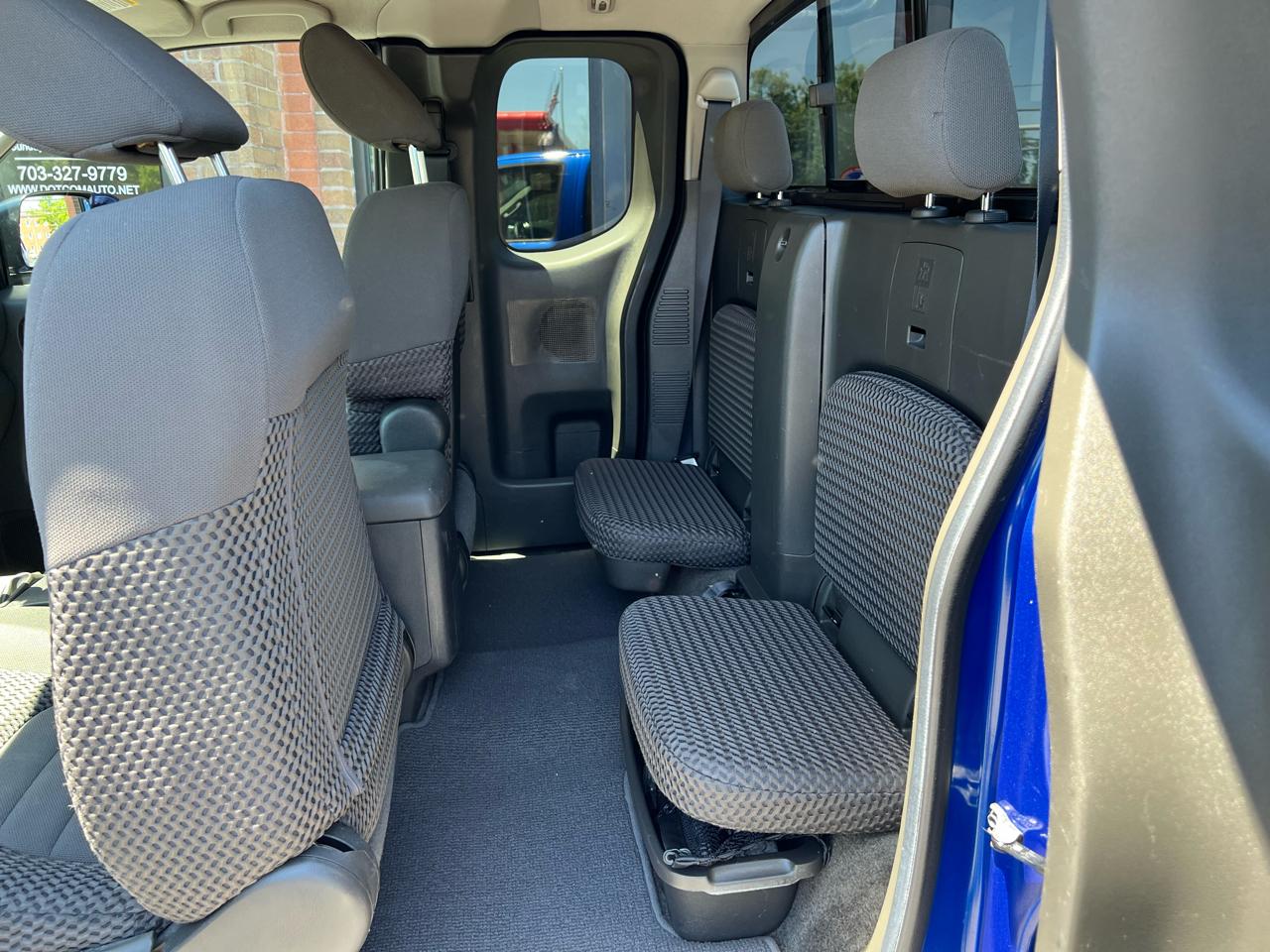 Nissan Frontier SV V6 King Cab 4WD 2012
