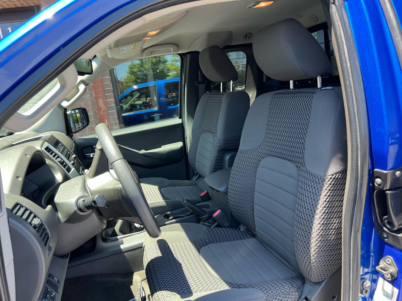 Nissan Frontier SV V6 King Cab 4WD 2012