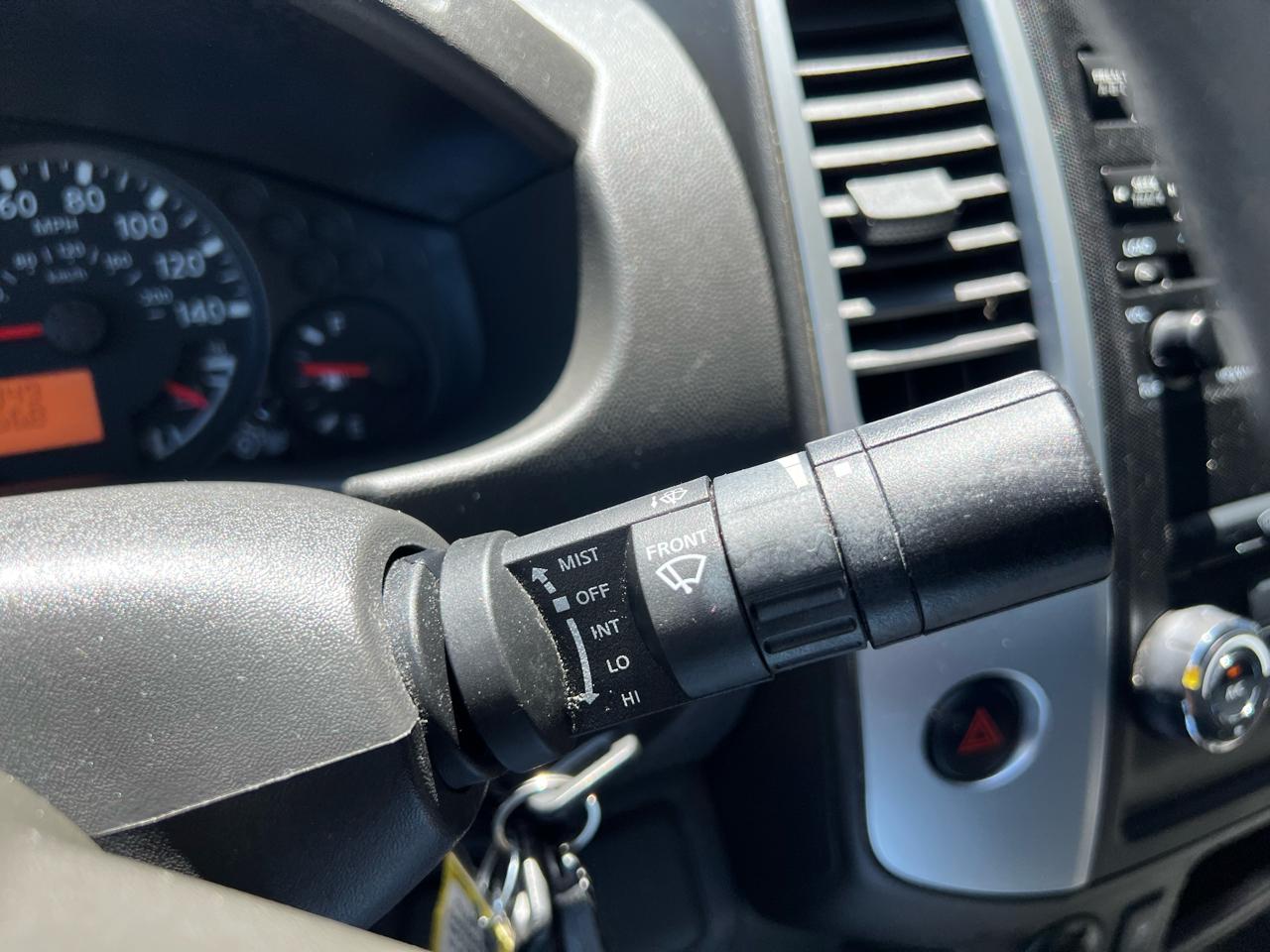 Nissan Frontier SV V6 King Cab 4WD 2012
