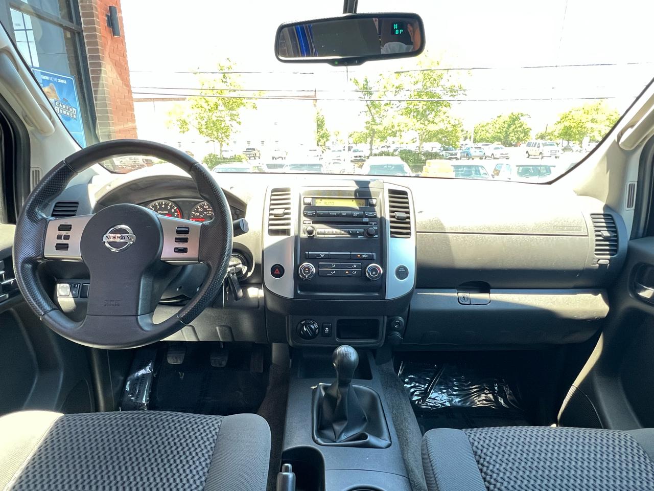 Nissan Frontier SV V6 King Cab 4WD 2012