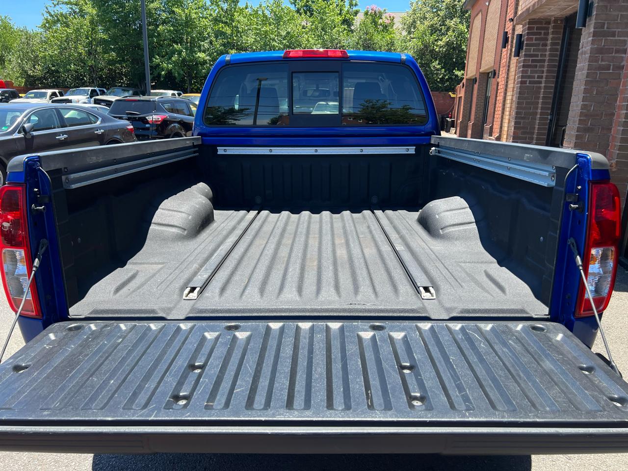 Nissan Frontier SV V6 King Cab 4WD 2012