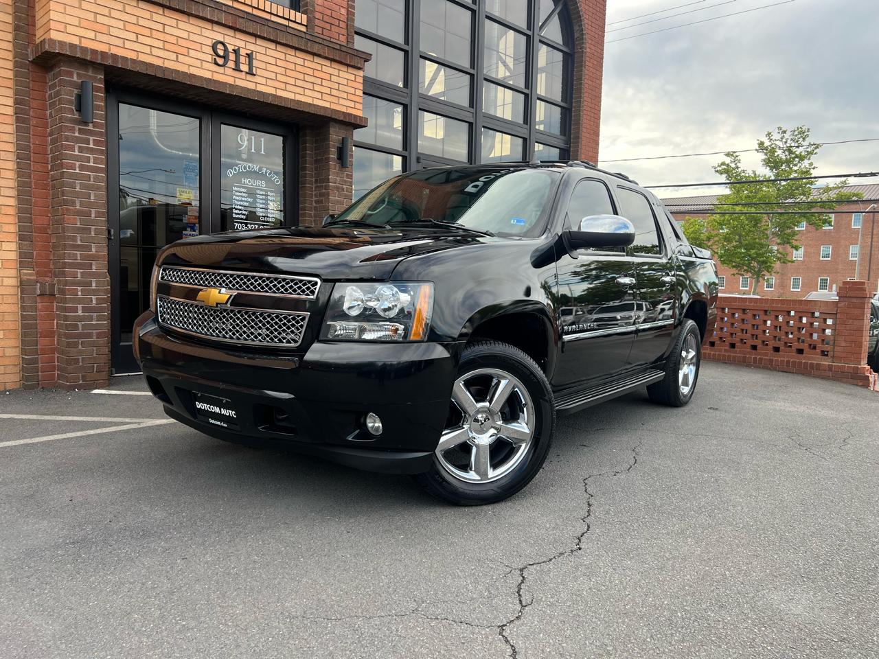 Chevrolet Avalanche LTZ 4WD 2013