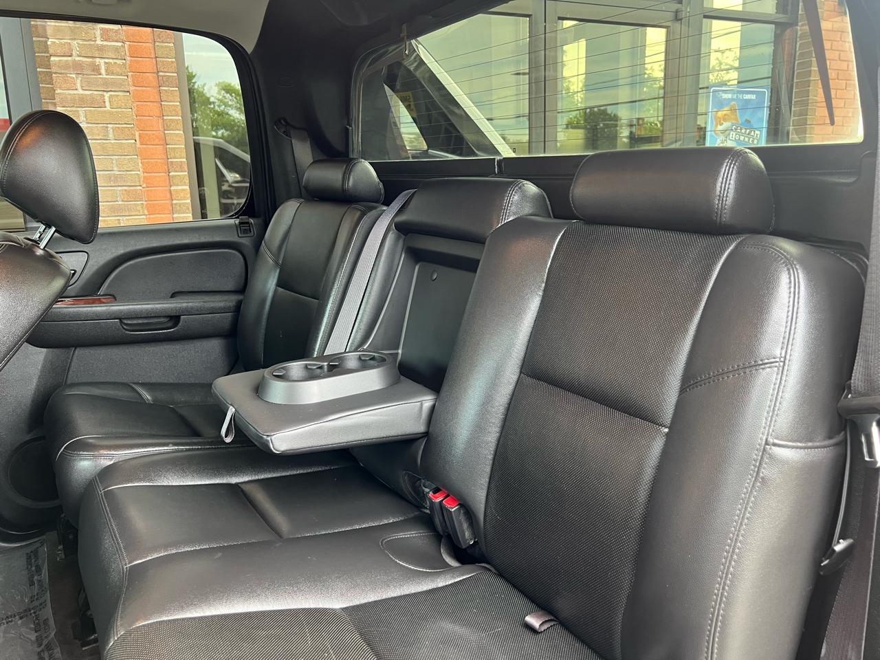 Chevrolet Avalanche LTZ 4WD 2013