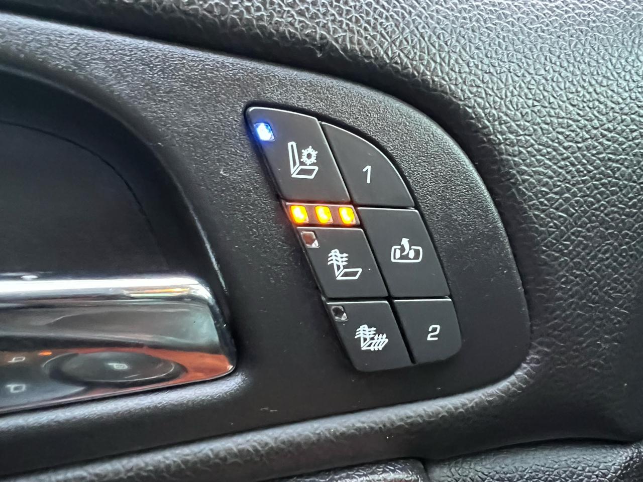 Chevrolet Avalanche LTZ 4WD 2013
