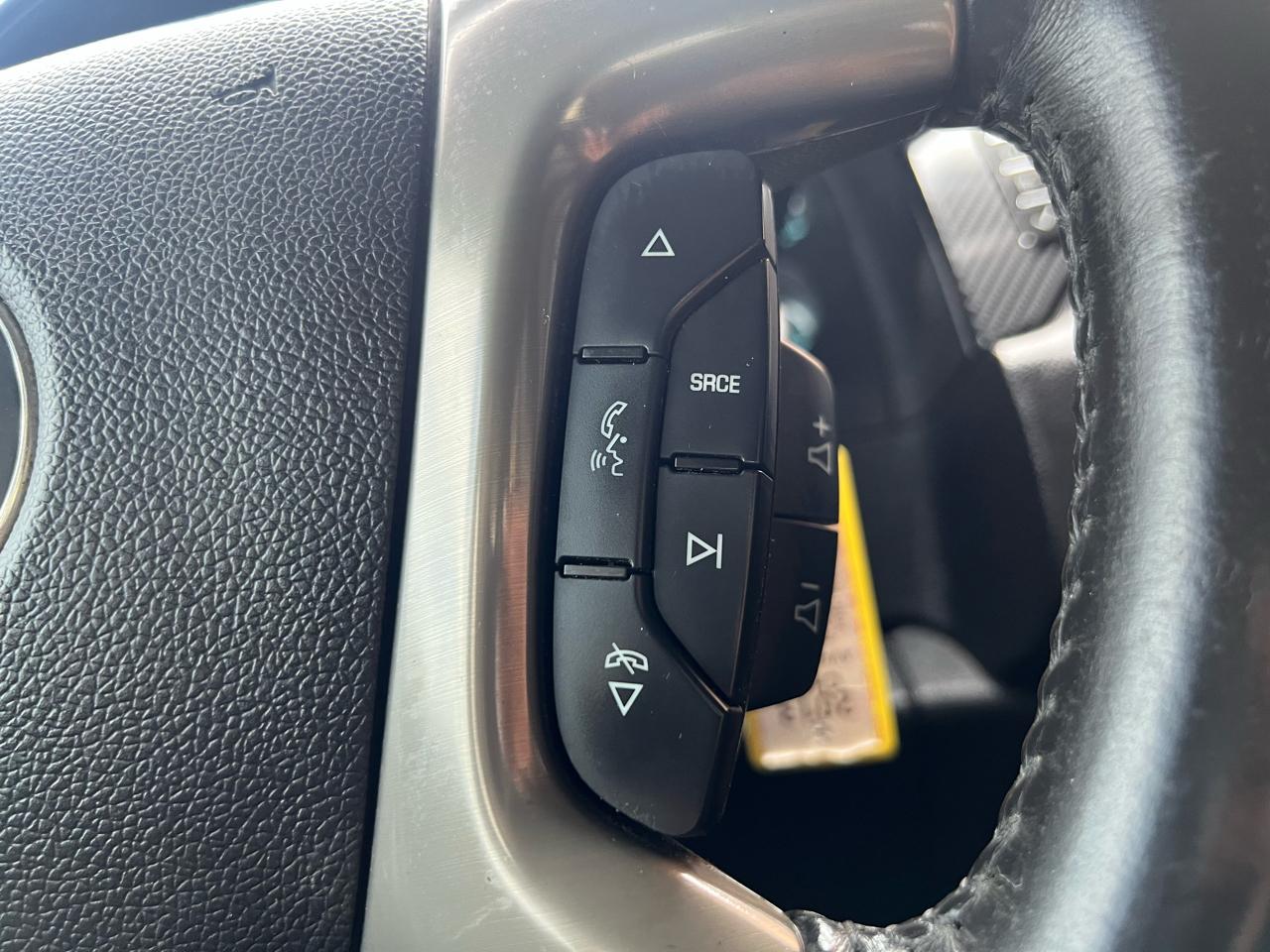 Chevrolet Avalanche LTZ 4WD 2013