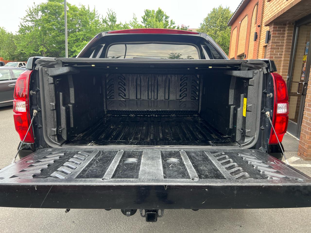 Chevrolet Avalanche LTZ 4WD 2013