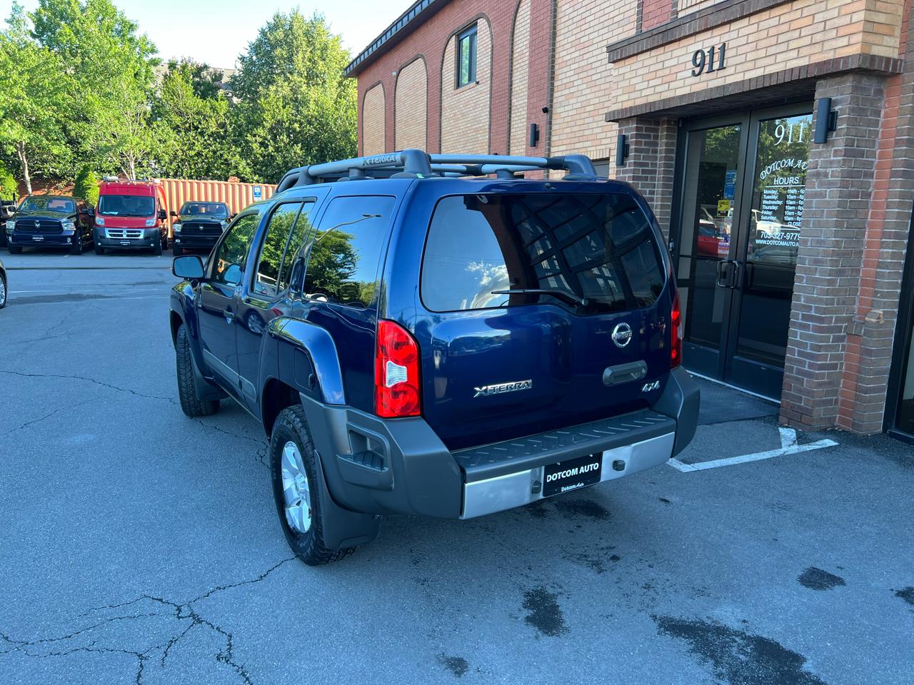 Nissan Xterra X 4WD 2010