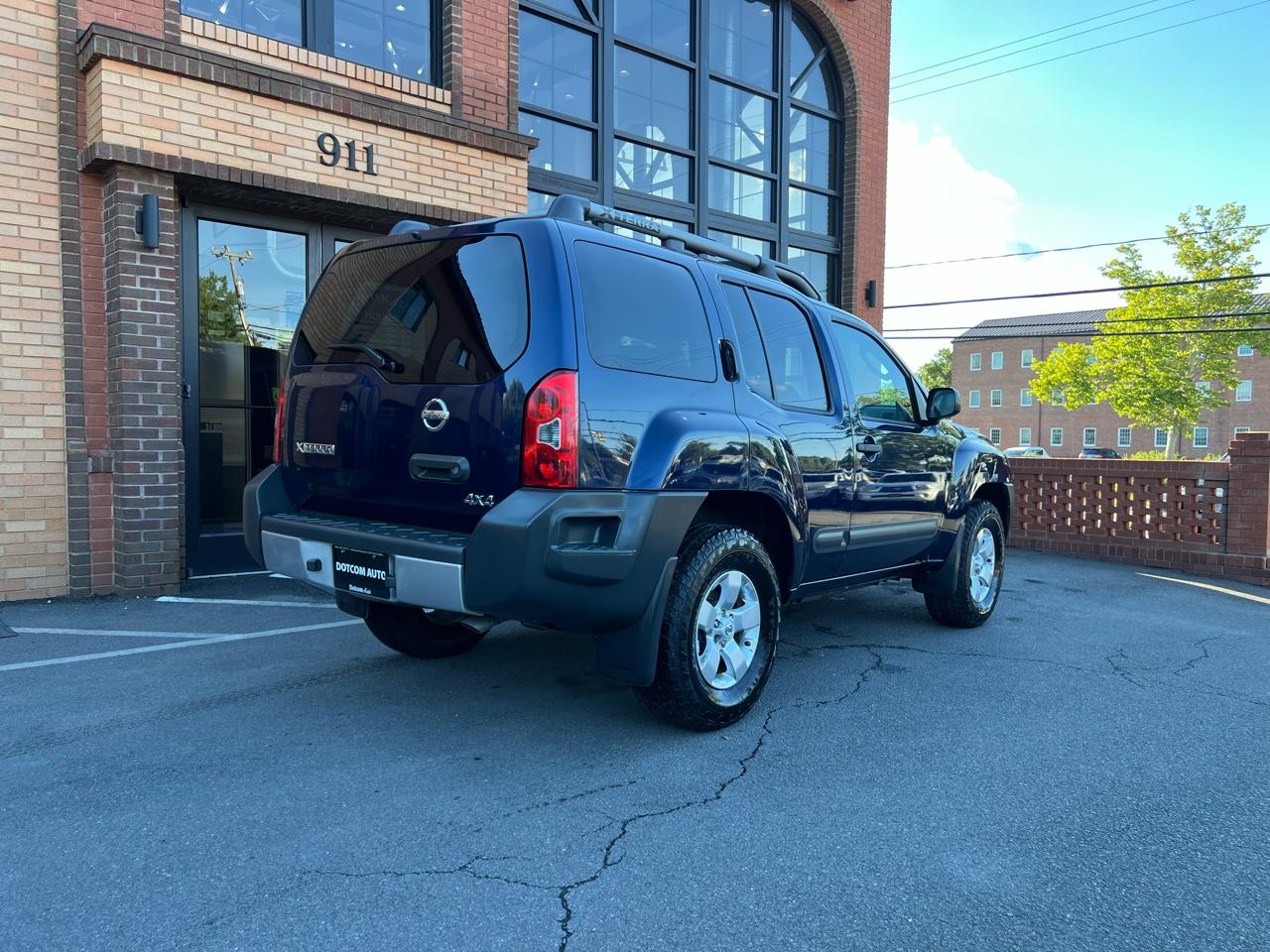 Nissan Xterra X 4WD 2010