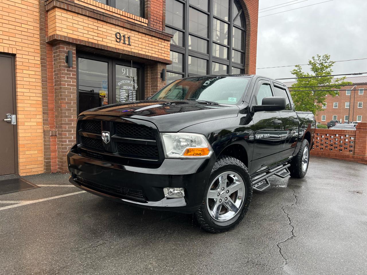 RAM 1500 ST Crew Cab 4WD 2012