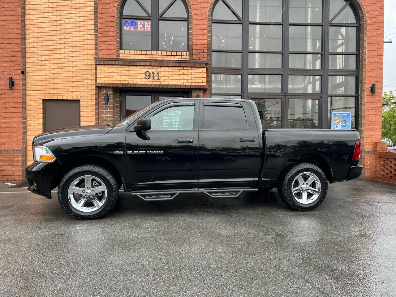 RAM 1500 ST Crew Cab 4WD 2012