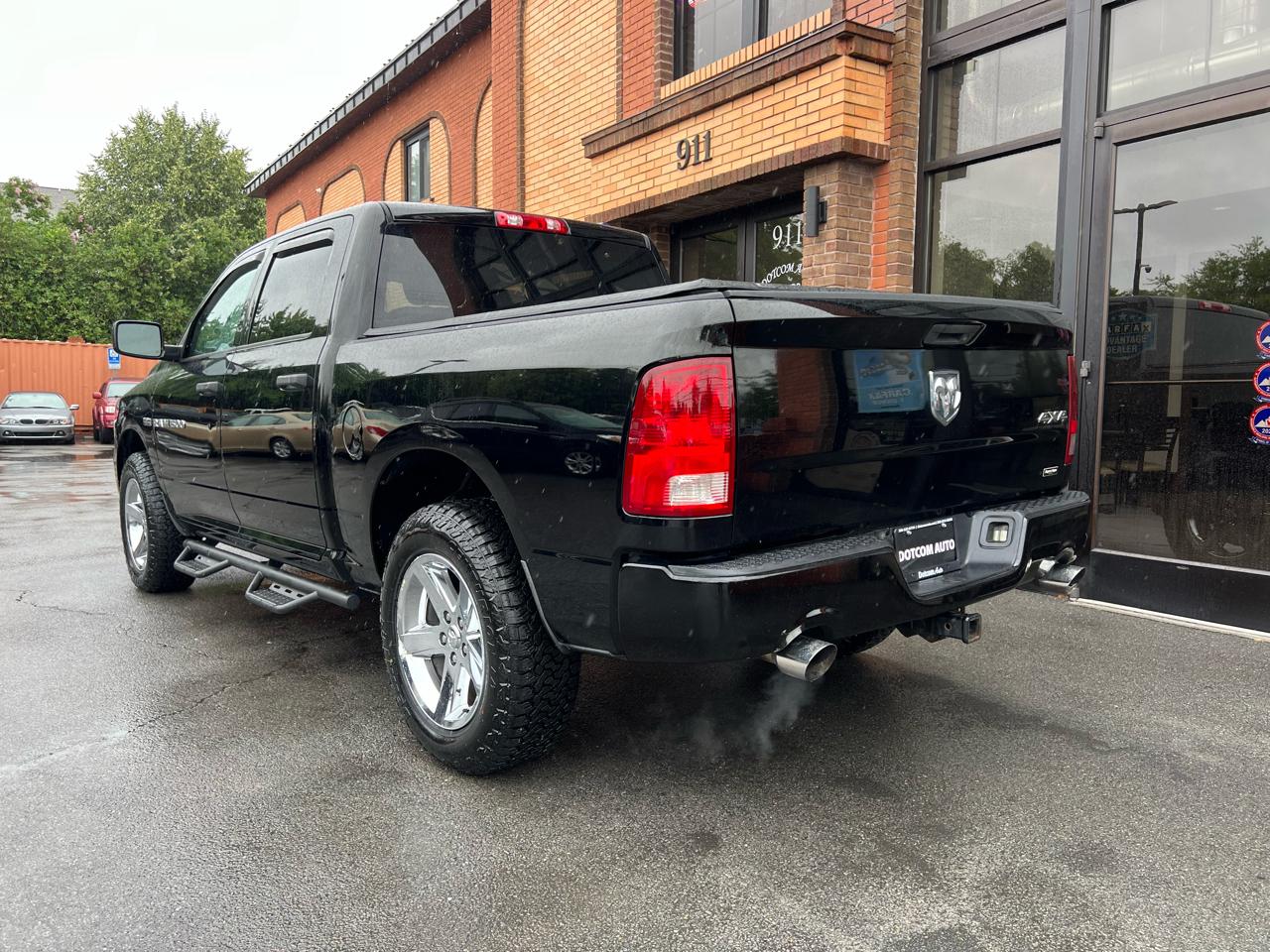 RAM 1500 ST Crew Cab 4WD 2012