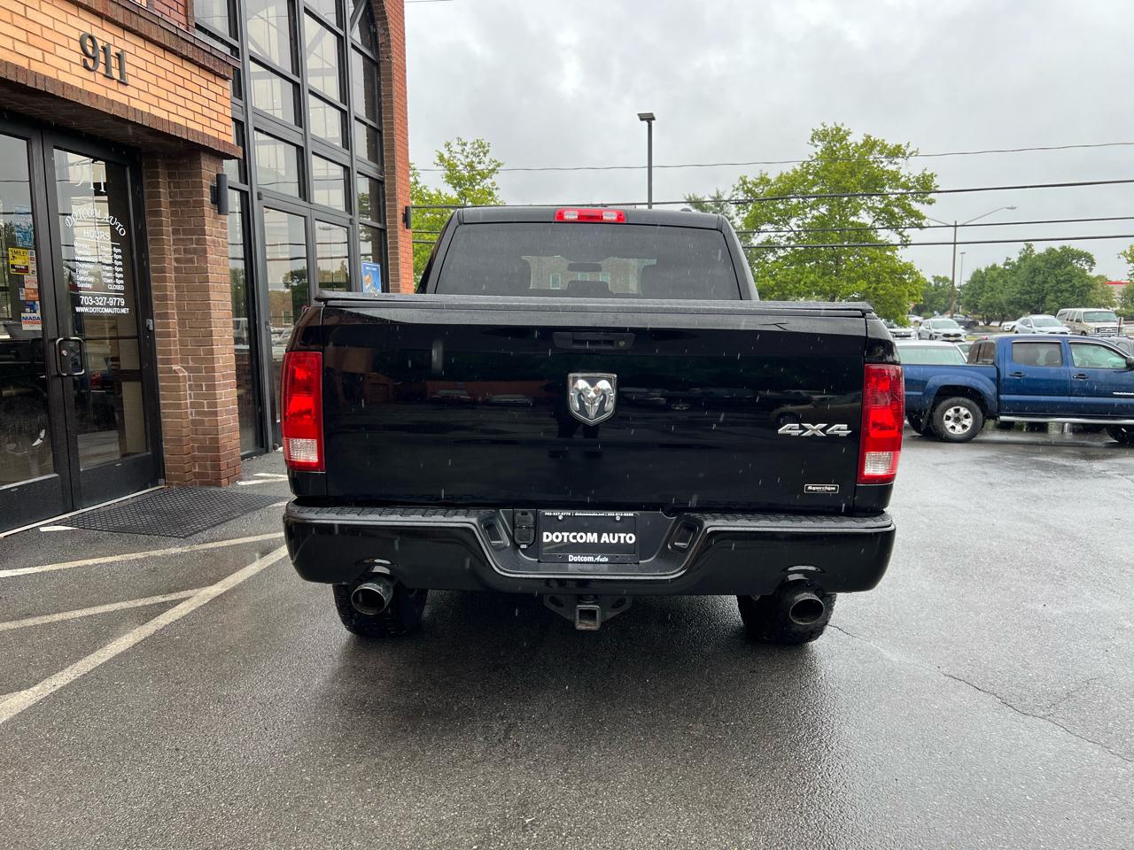 RAM 1500 ST Crew Cab 4WD 2012