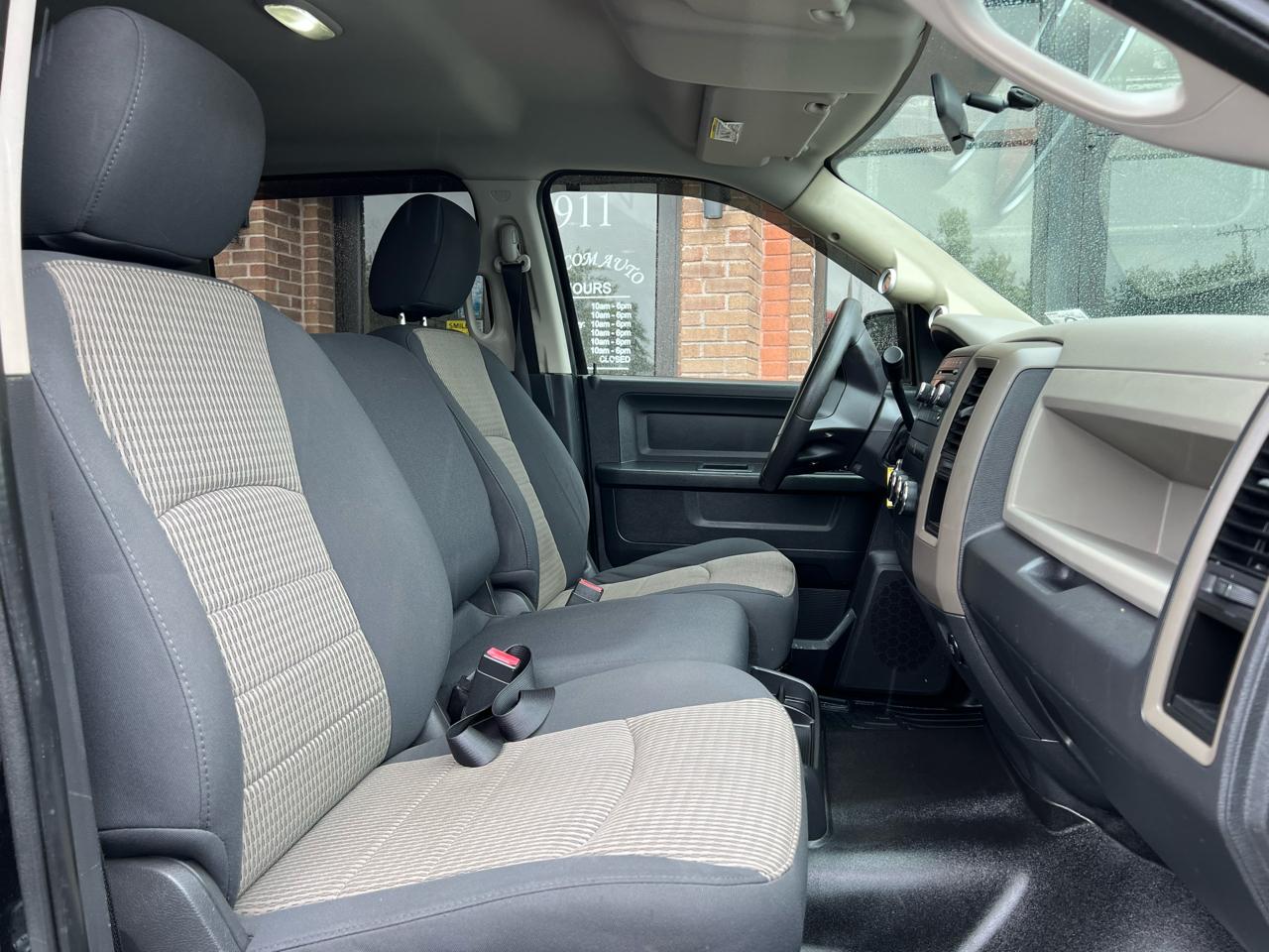 RAM 1500 ST Crew Cab 4WD 2012