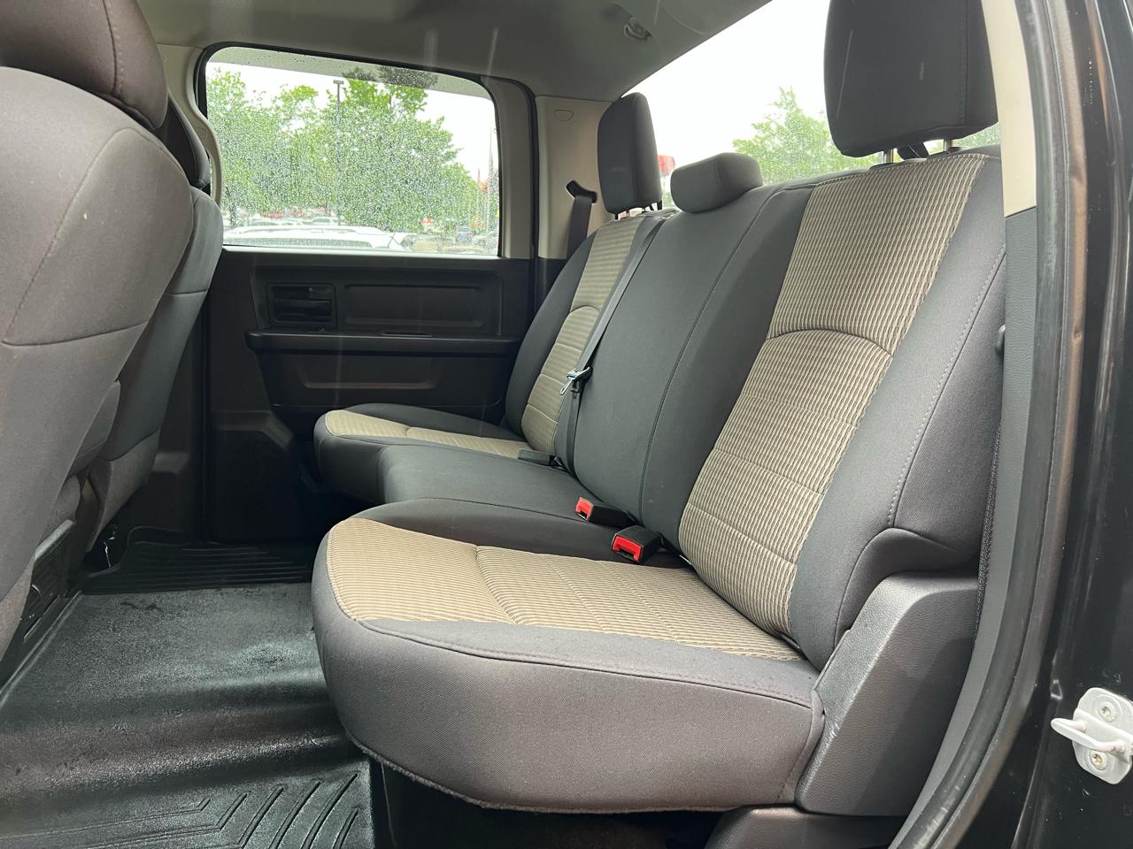 RAM 1500 ST Crew Cab 4WD 2012